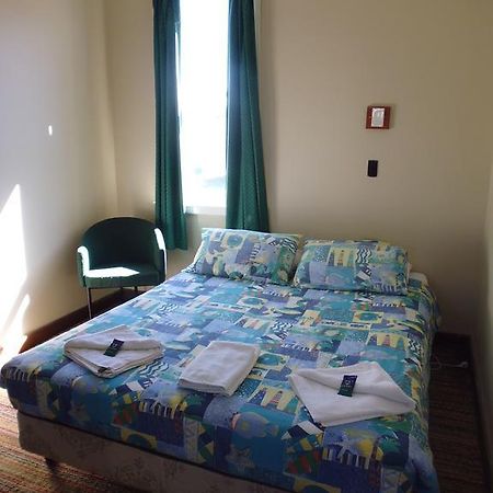 Happy Backpacker Hostel Penguin Exterior foto