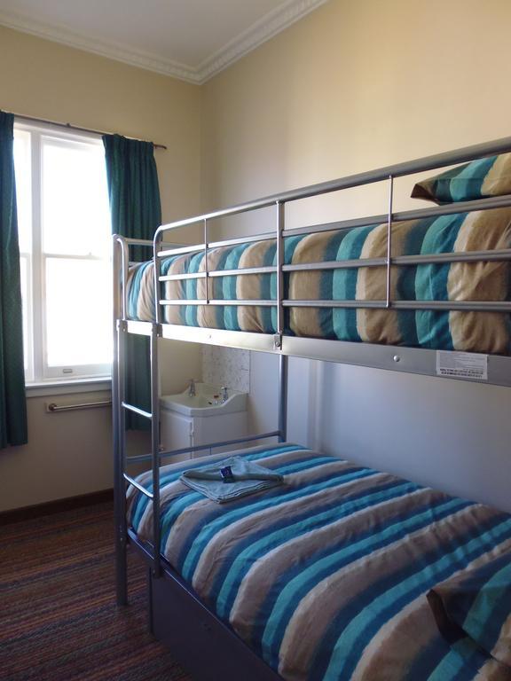 Happy Backpacker Hostel Penguin Exterior foto